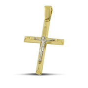 Μοντέρνος σταυρός από χρυσό Κ14 για αγόρι, με τον Εσταυρωμένο φορεμένος σε μοντέλο.