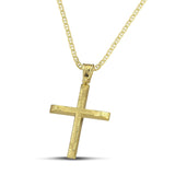Χειροποίητος αντρικός σταυρός βάπτισης σαγρέ, κατασκευασμένος από χρυσό 14 καρατίων. Φορεμένος σε «Θ» αλυσίδα.