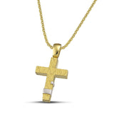 Μοντέρνος βαπτιστικός σταυρός για αγόρι από χρυσό Κ14. Πιστοποιημένη χειροποίηση κατασκευή, φορεμένη σε λεπτή αλυσίδα με κρίκους.