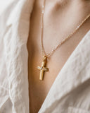 Γυναικείος χρυσός σταυρός Κ14 με πεταλούδα
