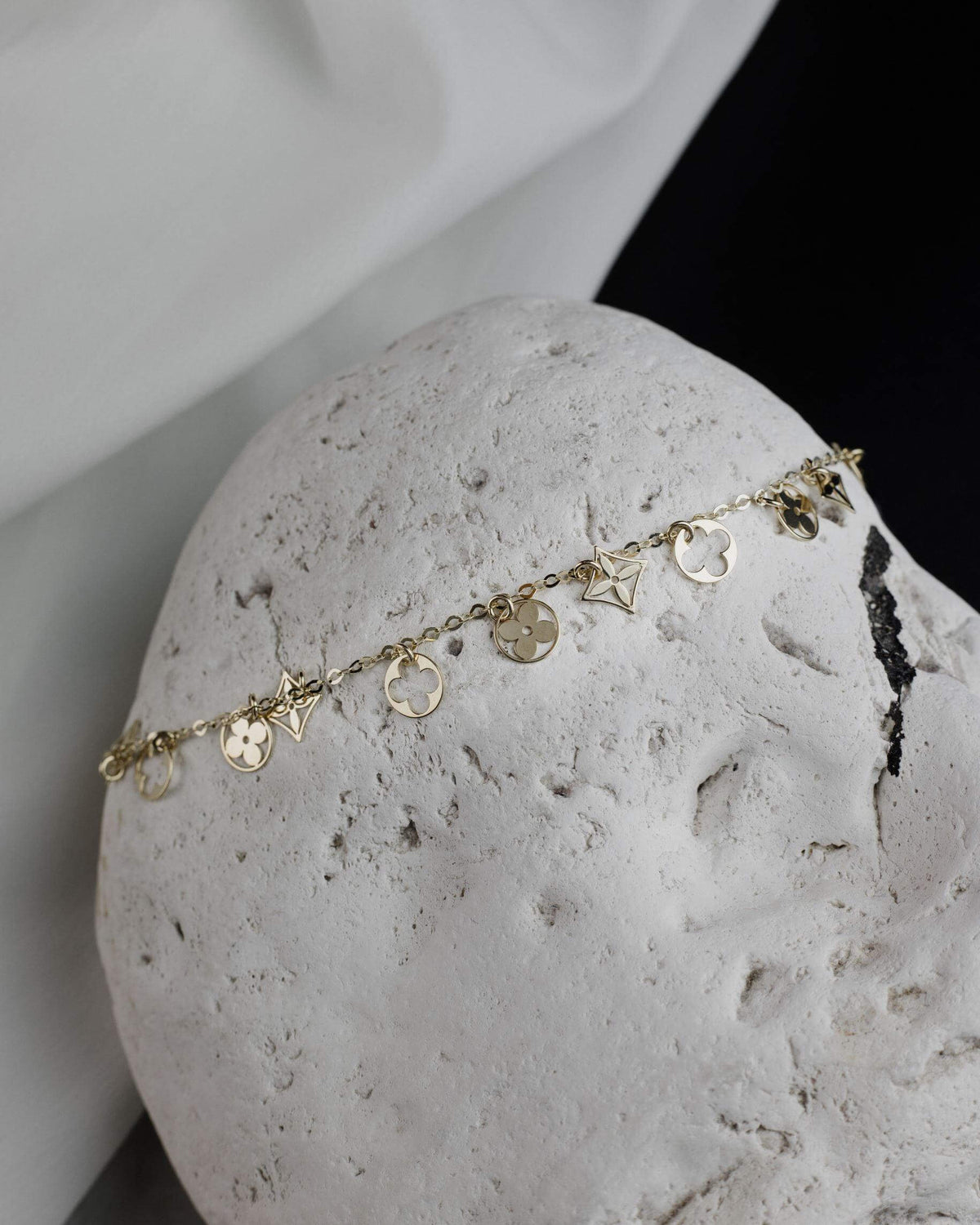 Γυναικείο Βραχιόλι BT005 Χρυσό 14K με Charms