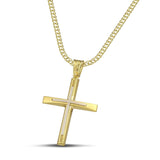 Σταυρός βάπτισης χρυσός Κ14 για γυναίκα. Διαθέτει σκαλιστά σχέδια και λευκόχρυσο σταυρό, με πλεκτή αλυσίδα.