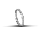 Λευκόχρυσες βέρες γάμου 3mm με ματ επιφάνεια και λεπτή λουστρέ γραμμή στο κέντρο, χειροποίητης κατασκευής με ανατομικό σχεδιασμό.