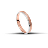 Μοντέρνες δίχρωμες βέρες γάμου 3.5 mm, λευκόχρυσες με σαγρέ ροζ χρυσό κέντρο, κομψές και χειροποίητες, διαθέσιμες σε 9, 14, 18 ή 22 καράτια.