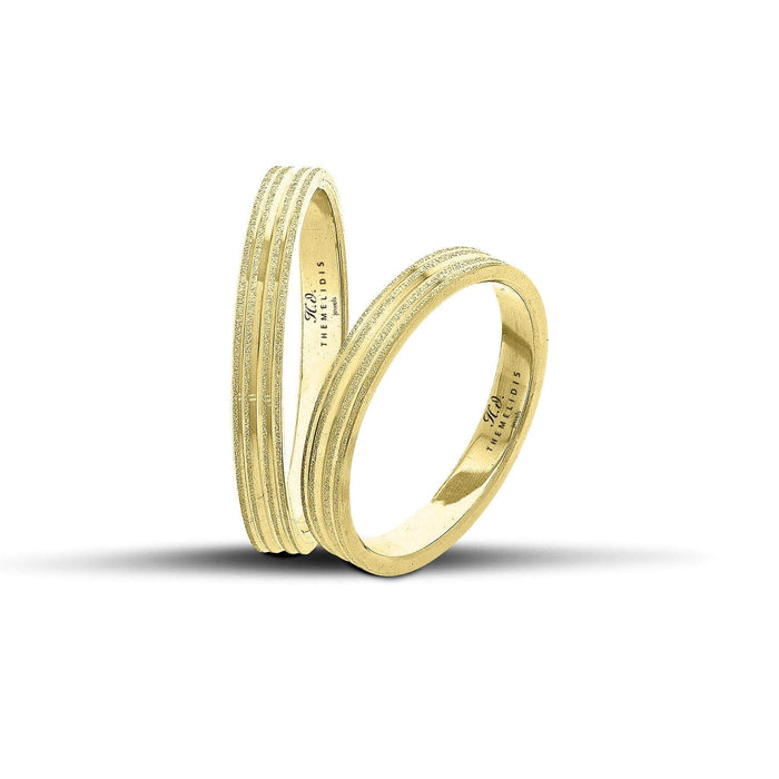 Χρυσές βέρες γάμου 3mm με λουστρέ φινίρισμα και γραμμές ματ, χειροποίητης κατασκευής με ανατομικό σχεδιασμό.