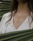 Γυναικείος χρυσός σταυρός βάπτισης Κ14 με σαγρέ επιφάνεια